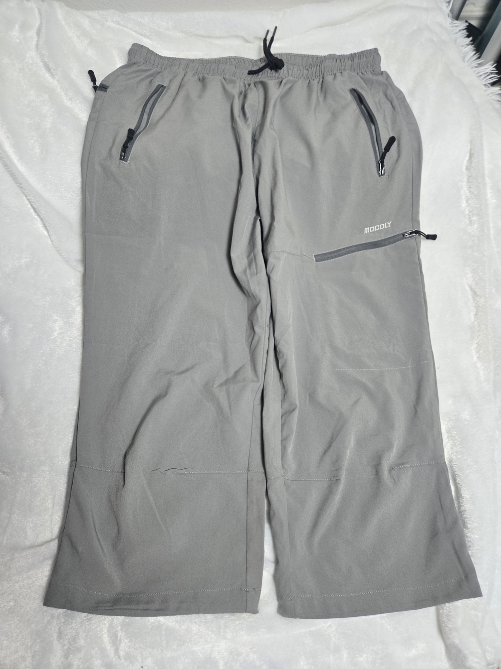 Women's Gray Active Capris with Zip Pockets
